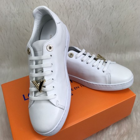 LOUİS VUİTTON SESSENTİAL V FRONTROW SNEAKERS