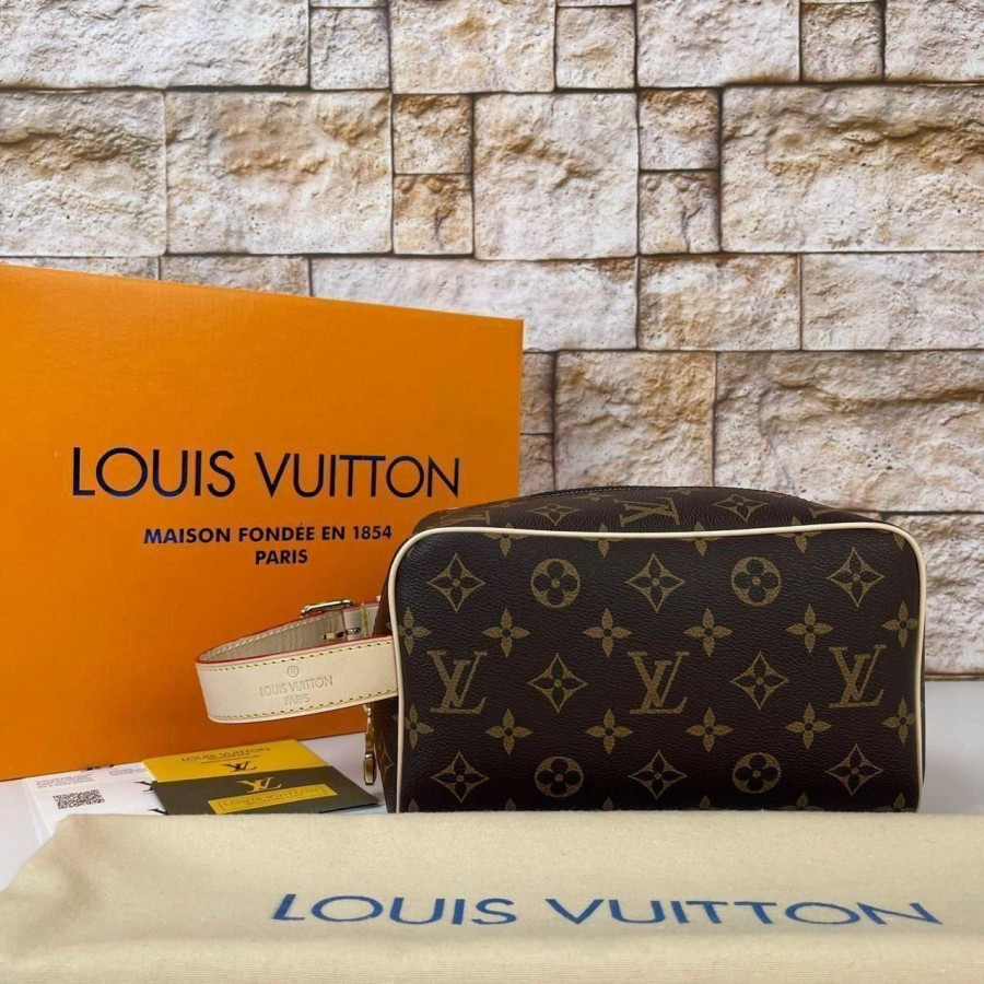 LOUİS VUİTTON LOCKER DOPP KİT CLASSİC VEJİTAL