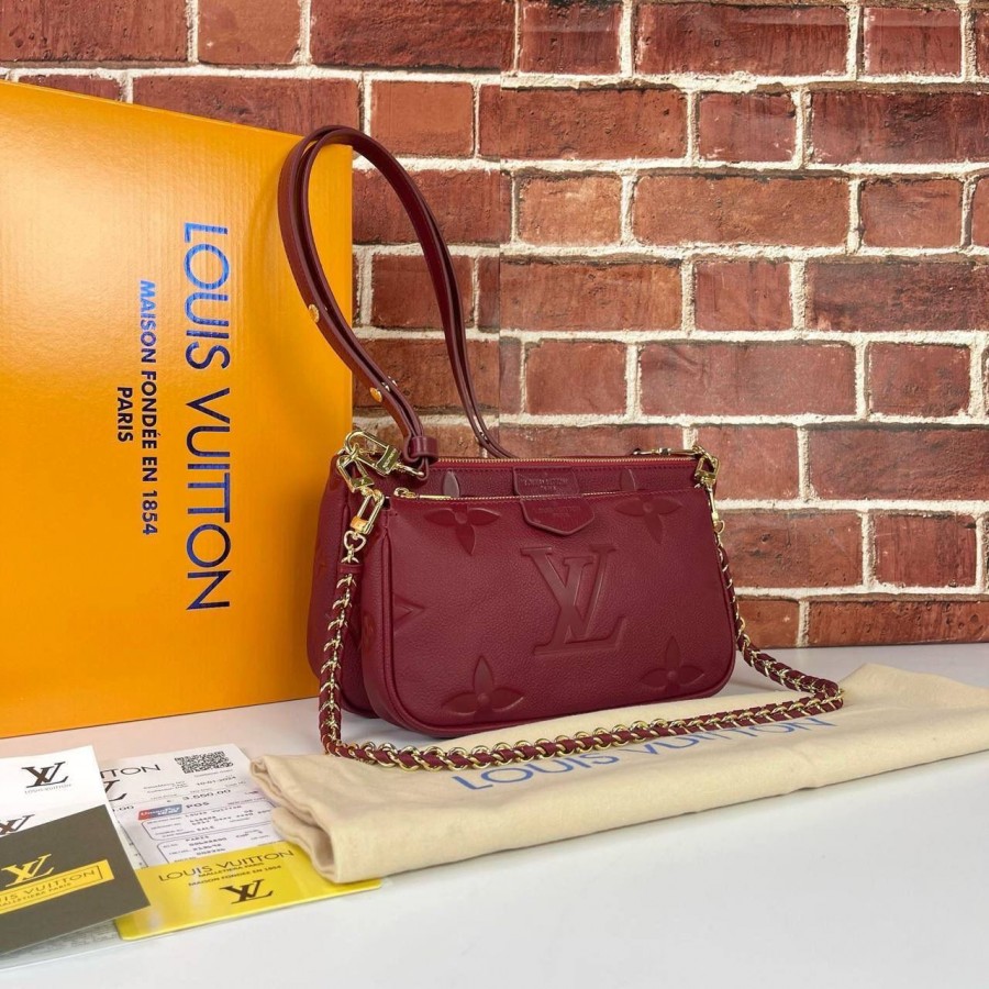 LOUİS VUİTTON MULTİ POCHETTE ACCESSOİRES OVERSİZED BORDO