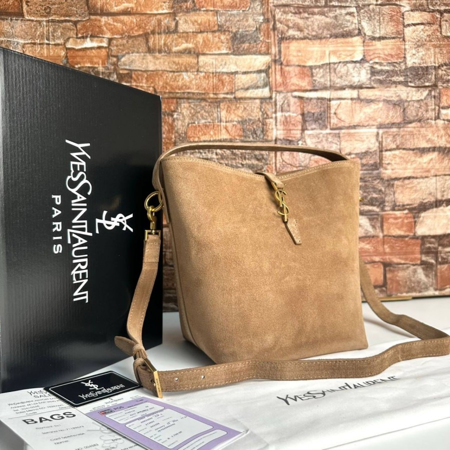 YVES SAİNT LAURENT LE 37 BUCKET KUM